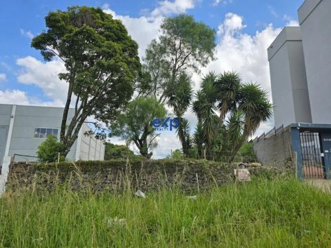 Terrenos Residenciais e Comercias com 1.968,36m², Av. Juscelino Kubistchek na , Bairro Mar