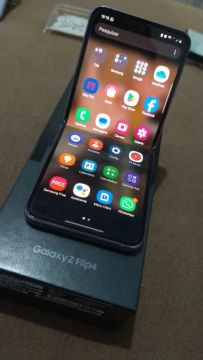Sansung z flip 4