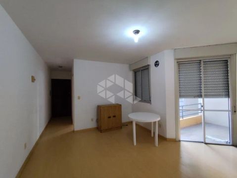 Apartamento em CENTRO
