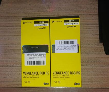 Memória RAM Corsair RGB RS 32GB (2x16gb) DDR4 3200MHz