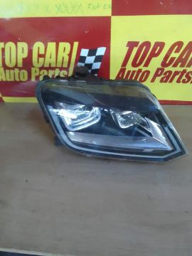 Farol direito Volkswagen AMAROK - usado, barato