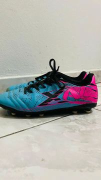 Chuteira XN masculina