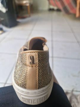 Tênis Feminino Dourado