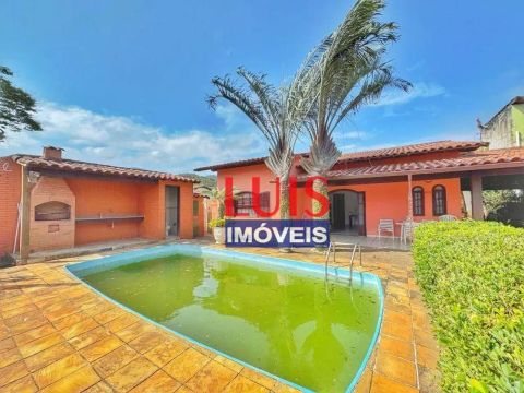 Casa com 3 dormitórios à venda, 233 m² por R$ 690.000,00 - Itaipu - Niterói/RJ