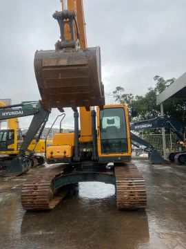 Escavadeira Hyundai R220