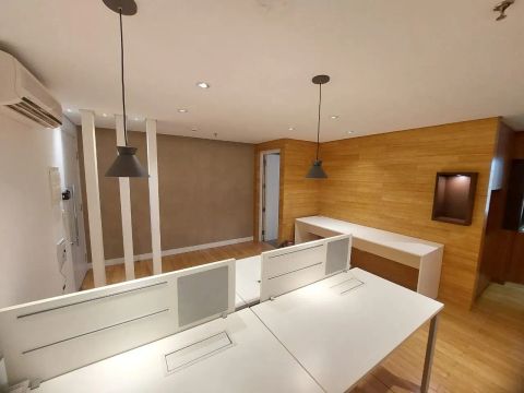 Sala comercial para venda no Itaim, 1 vaga, reformada!