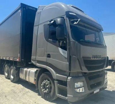 Iveco Stralis Hi Way 6x2 ano 2021