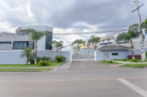 Sobrado Residencial para Venda no Bairro Pinheirinho