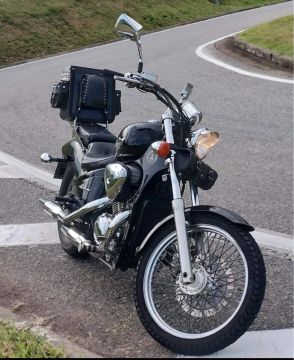 Shadow 600 VLX - 2004 - 65000 kms - impecável + acessórios 