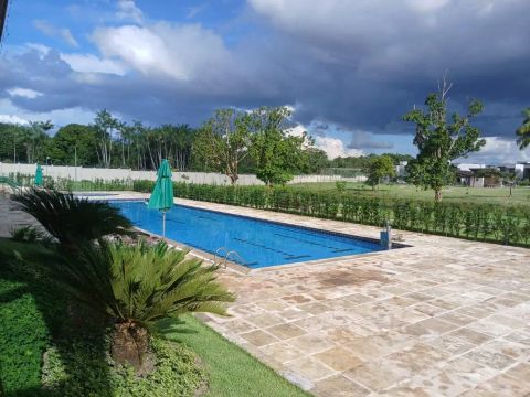 Lote à venda no Condomínio Jardins do Lago, Mario Covas