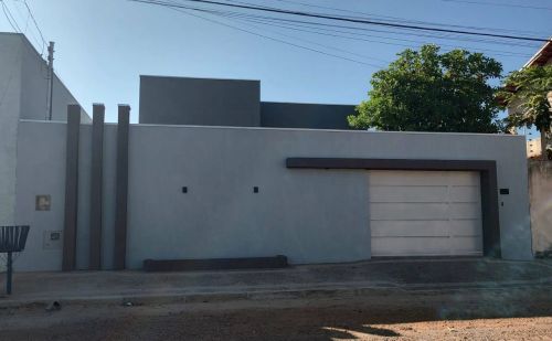 Linda Casa Reformada no Centro da Cidade