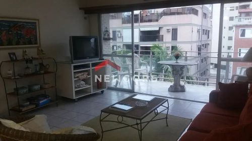 Apartamento em Avenida Venezuela - Enseada - Guarujá/SP