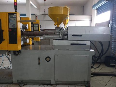 Máquina de Injeção de Plástico