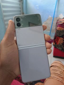Samsung z flip3 