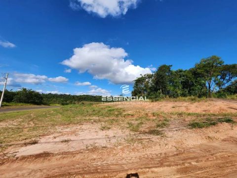Terreno à venda, 432 m² por R$ 39.000,00 - Condomínio Ninho Verde II - Pardinho/SP