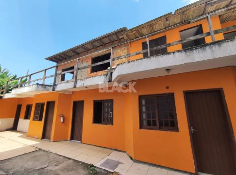 Pousada 7 dormitórios à venda Centro Torres/RS