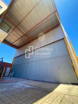 Galpão de 320m2 disponivel para locação comercial na Praia do Morro em Guarapari