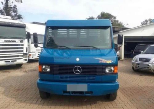 MB 710 carroceria, ano 2012 