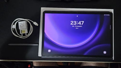 Tablet Samsung TAB S9 FE plus (detalhe na borda)