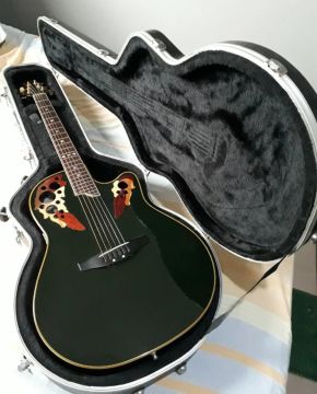 Violão Ovation CS 257 Preto (com case gator de Luxe ABS) FAVOR LER A DESCRIÇÃO!