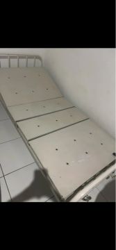 Cama de Hospital em Ótimo Estado (possui grades)