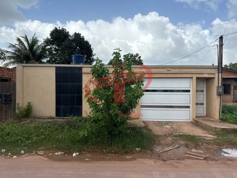 CASA DISPONIVEL PARA VENDA