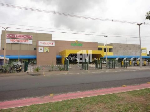 Loja comercial no Shopping Center Cocais - Timon-MA