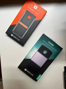 Moto Snap - JBL, projetor e powerbank