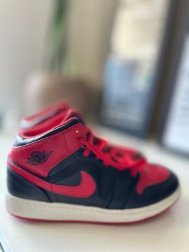 Air Jordan 1 Mid