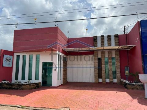 Locação comercial com residência. Próx ao CPA.