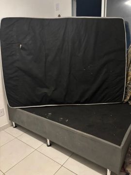 Cama de Casal(base+colchão)