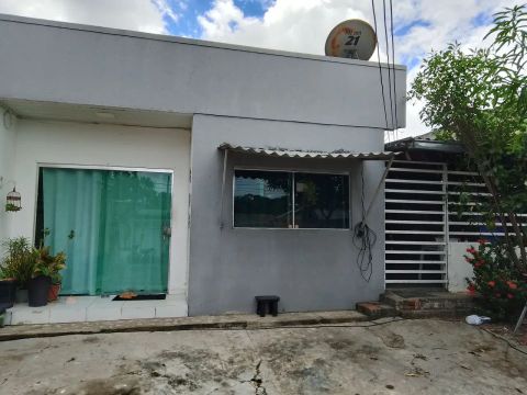 Vende-se casa com 3 quartos
