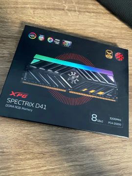 Memória Ram 2x8GB DDR4 3200MHz RGB - XPG SPECTRIX D41