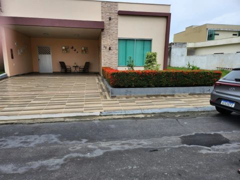 Vende-se casa no condominio forest hill