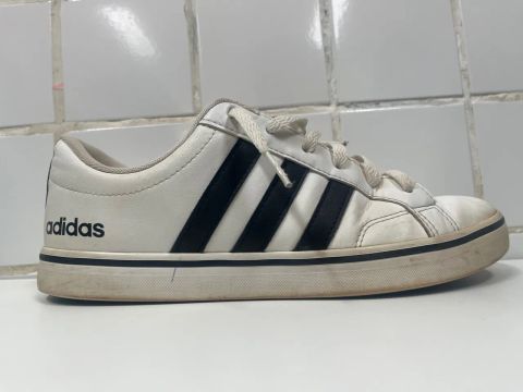 Adidas Original na Caixa