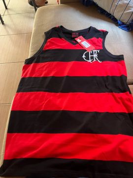 Vendo camisa do Flamengo oficial.