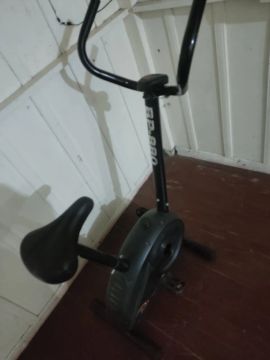Bicicleta ergométrica usada