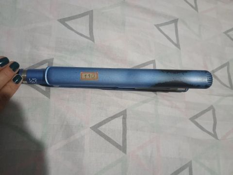 Prancha de cabelo azul