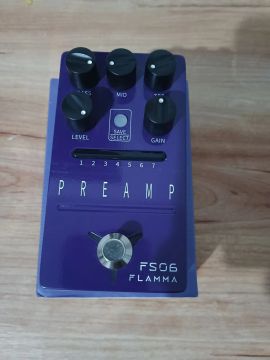Pedal de Preamp Flama Fs06