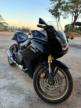 Honda CBR 600F - Impecável