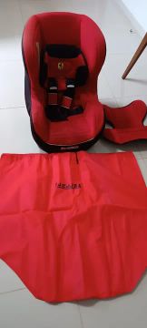 Cadeirinha de bebê Ferrari p/ carros R$190,00