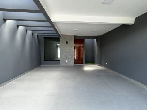 Vendo Casa Maravilhosa 3 Quartos 1 Suíte 2 Vagas e Área Gourmet no Bairro Flórida