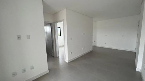 Imóvel para venda possui 60 metros quadrados com 2 quartos em Morretes - Itapema - SC