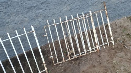 Grade de proteção em ferro -( 04) peças
