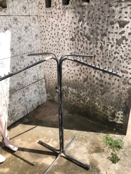 Arara de roupa 