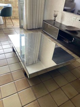 Mesa de centro espelhada