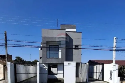 Sobrado Novo 3 quartos com suíte e terraço com churrasqueira no bairro Xaxim, Curitiba