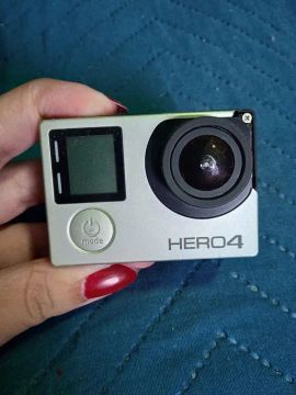 GoPro HERO4 - Câmera de ação - Ler anúncio 