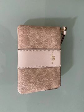 Carteira Coach Pequena Rosa
