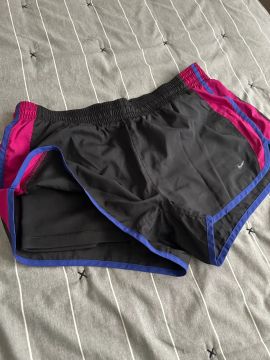 Shorts com bermuda Nike - tam G